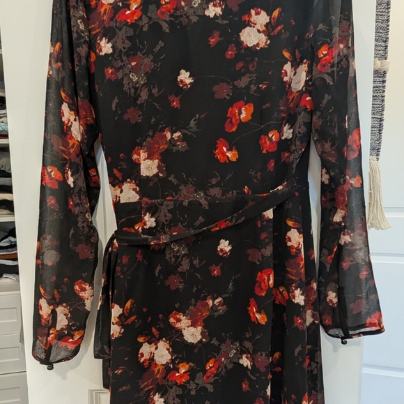 Aritzia Wilfred floral wrap dress - Picture 3 of 5